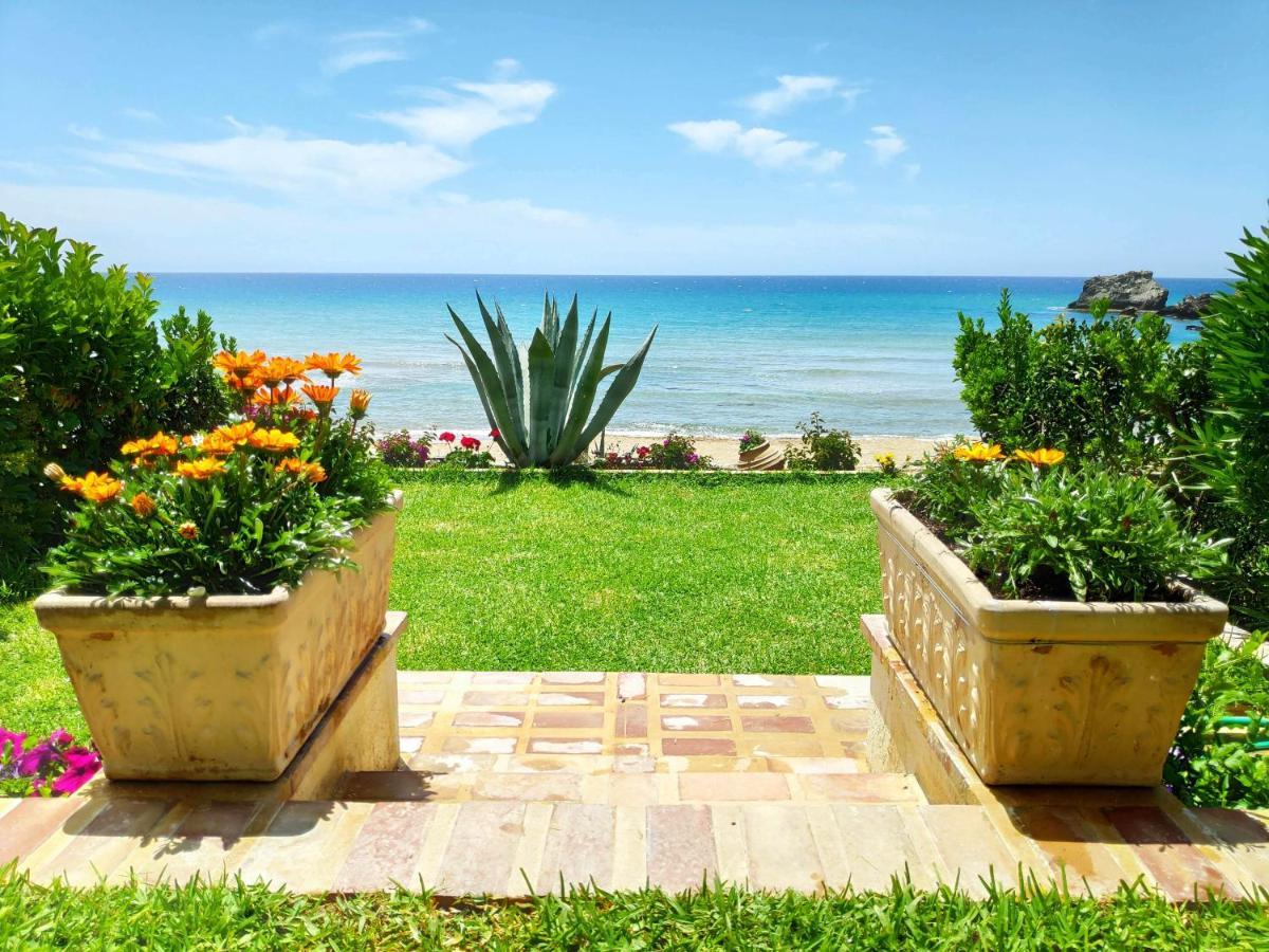 Waves Apartments Melody Glyfada エクステリア 写真